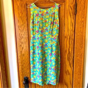 Maggy London, 100% Silk, cut out back, lined, women’s size 8, summer, dress.